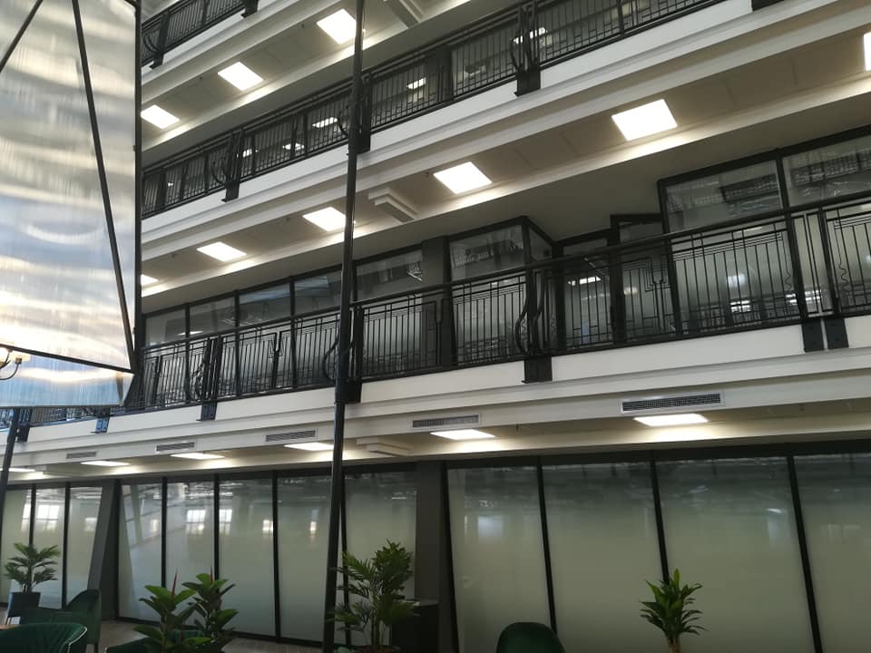 70449537_2475000855919704_6916190844680667136_n